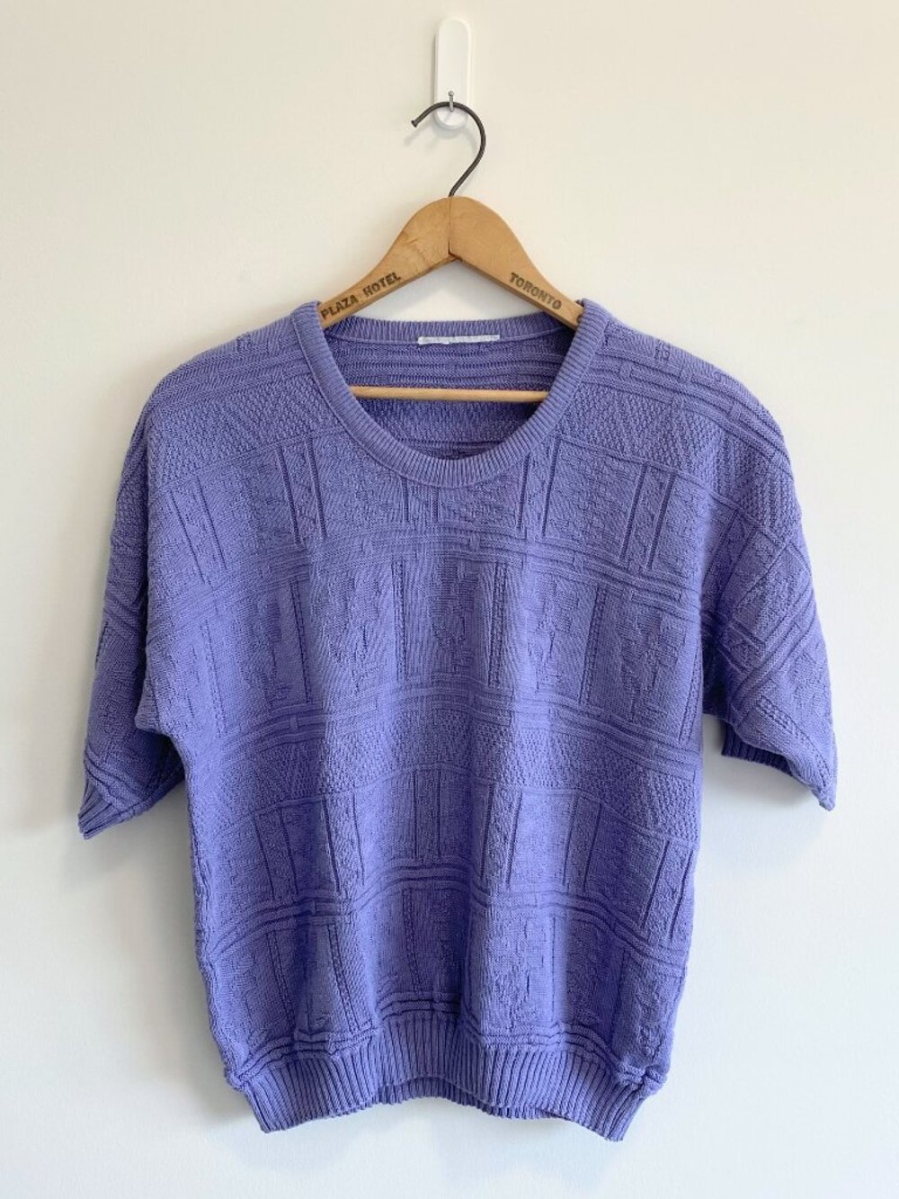 Vintage Short Sleeve Floral Cable Knit Sweater / Y2K